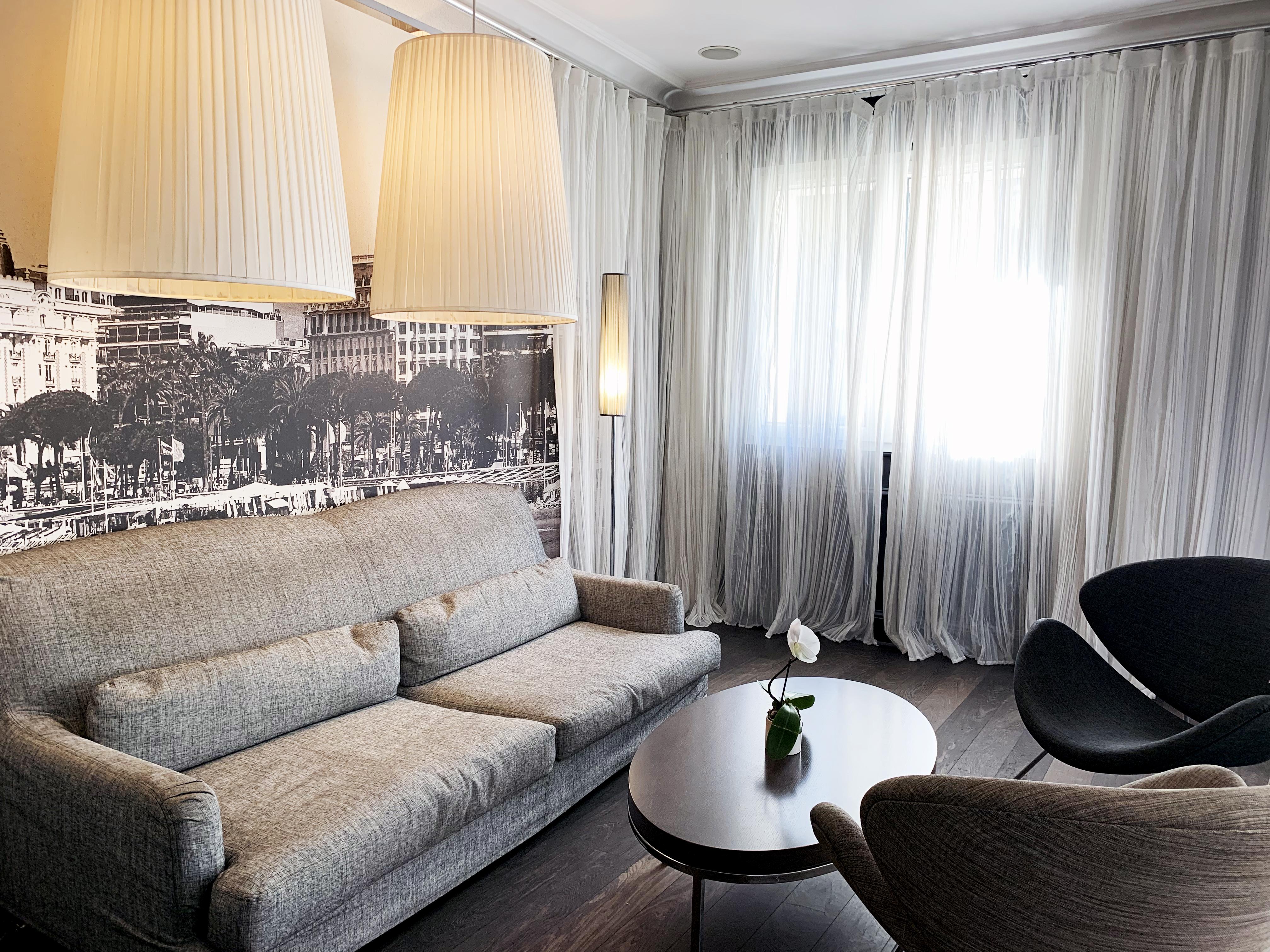 Hotel Le Canberra Cannes Exterior photo